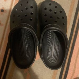 Black crocs